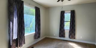 Poplar Grove 3 bd. House! Pets ok! Love the yard! Gallery 4
