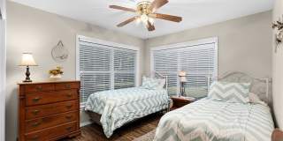 2052 Gruene Road Gallery 21