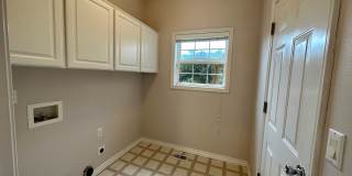 *Coming Soon* Beautiful 4 Bedroom 2.5 Bath Single Family House Gallery 22