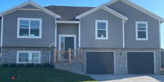 Beautiful 4 Bedroom 3 Bathroom Home! Gallery 1