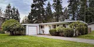 Mid century rambler on corner lot Gallery 1