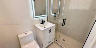 1535 West Ave Gallery 1