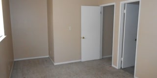 Spacious 2 story Townhouse with Community Pool Gallery 18