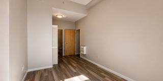 Updated Beautiful 2 Bedroom Condo Overlooking Esther Short Park - 701 Columbia St #107 Gallery 11