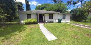 4712 SW 64th Ct Gallery 1