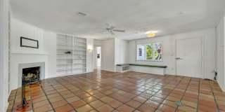 ALL THE CHARM! - Siesta Key 1+ acre on the Bay - 3 bed/ 2 bath pool home Gallery 18