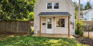 Cozy 2BR Home with Yard & Off-Street Parking – 1306 Madison Ave Gallery 1