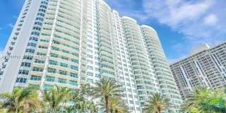 20201 E Country Club Dr Gallery 1