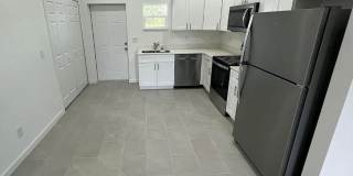 2-bed/ 1-bath single home in the quiet and peaceful Alva! Gallery 5