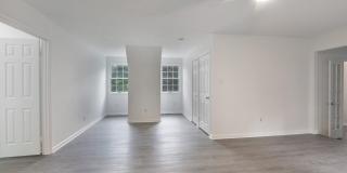 91 PREMIER Court Gallery 24