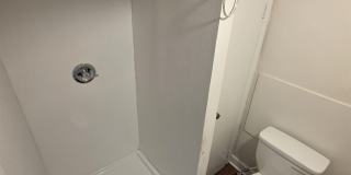 916 N Poplar Street Gallery 7