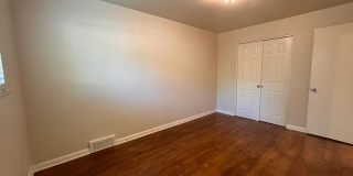 $0 DEPOSIT OPTION. CHARMING 2BED/1BATH DUPLEX NEAR SLOAN LAKE!! Gallery 21