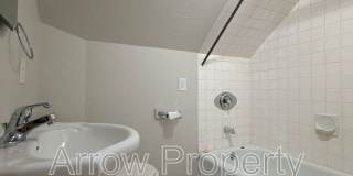 5121 Pioneers Boulevard Gallery 23