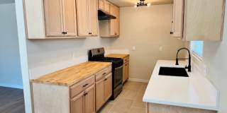Gorgeous Remodeled 4+2 - $2800 Gallery 5
