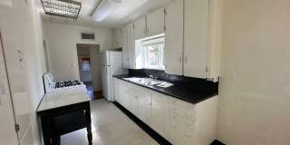 1115 S Maple Gallery 14