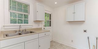 3 Bedroom 1.5 Bath Townhouse in Wagener Terrace - Charleston Peninsula Gallery 11