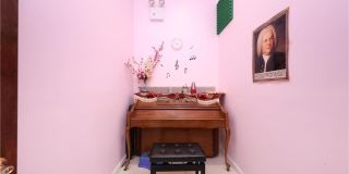 366 Kings Highway Gallery 17