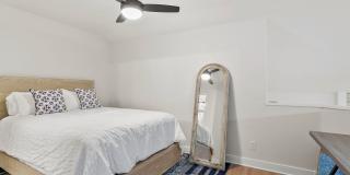 Palm Court Furnished Delight! Gallery 16