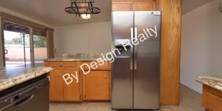 Spacious 3 Bed 2 Bath Eastside Home w/Huge Yard & Fireplace Gallery 18