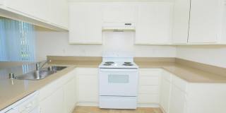 Five Coves Apartment Homes Gallery 32