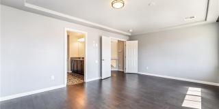 5282 Ledgewood Creek Avenue Gallery 11