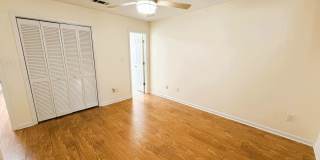 COZY 2/2 SE Townhome with Plank Floors, W/D, Stainless Steel Appliances, Carport, & W/D! Avail NOW for $1495 Gallery 26