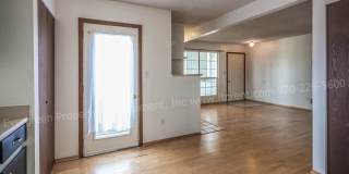 Beautiful One-Bedroom Apartment with Washer/Dryer Near CSU! Gallery 4