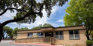 Oak Terrace Gallery 17