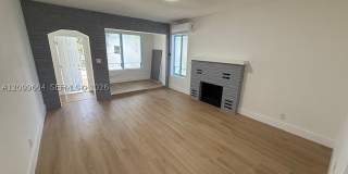 1123 N 17th Ct Gallery 1