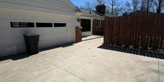 Charming 3-Bedroom Home with Spacious Backyard – Prime Location Gallery 30