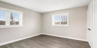 Modern, Tranquil, High-End Apartment in Downtown Downers Grove Gallery 48