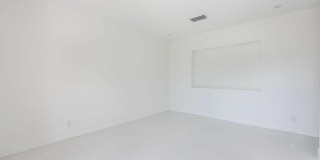 626 NW 7th Street Gallery 22