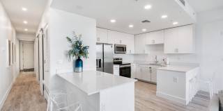 1709 North Tamiami Trail Gallery 4