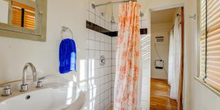 PRICE REDUCTION!!! ALL UTILITIES INCLUDED!! Gallery 14