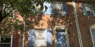 1174 N Vermont St Gallery 1
