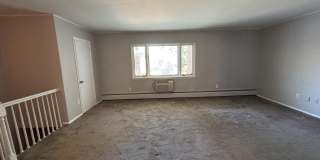 216 Manor E Gallery 11