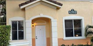 6902 NW 174th Ter Gallery 1