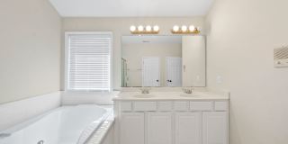 August Move-in, Cary Park! Gallery 36