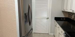 8539 GATE Parkway W Gallery 11