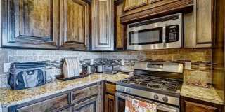 $500 Off First Month's Rent!!! St James Park Home in Norman - Community Pool!  Available in Now! Gallery 14
