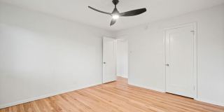 525 N Jackson St Gallery 10