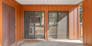 Spacious 3/3 townhome-style condo in Rockwood Villas with washer/dryer Gallery 40