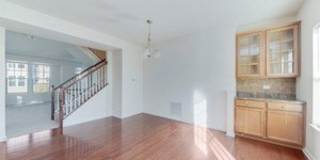 212 Commerce Street E Gallery 4