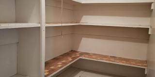 Spacious cozy 3 Bed Home! New Carpets!! Gallery 8