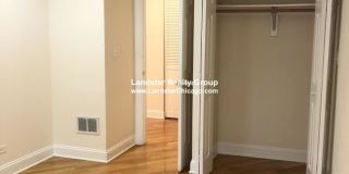 6937 North Oakley Gallery 10