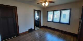 2 Bedroom, 1 Bathroom home with large garage Gallery 20