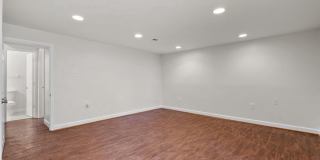 14205 CASTLEMOOR Court Gallery 28
