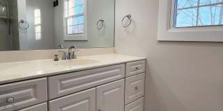 96 Valley Road Gallery 13