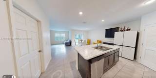 2137 SE Glenrock Terrace Gallery 4