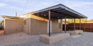 1036 E Elm Street Gallery 1